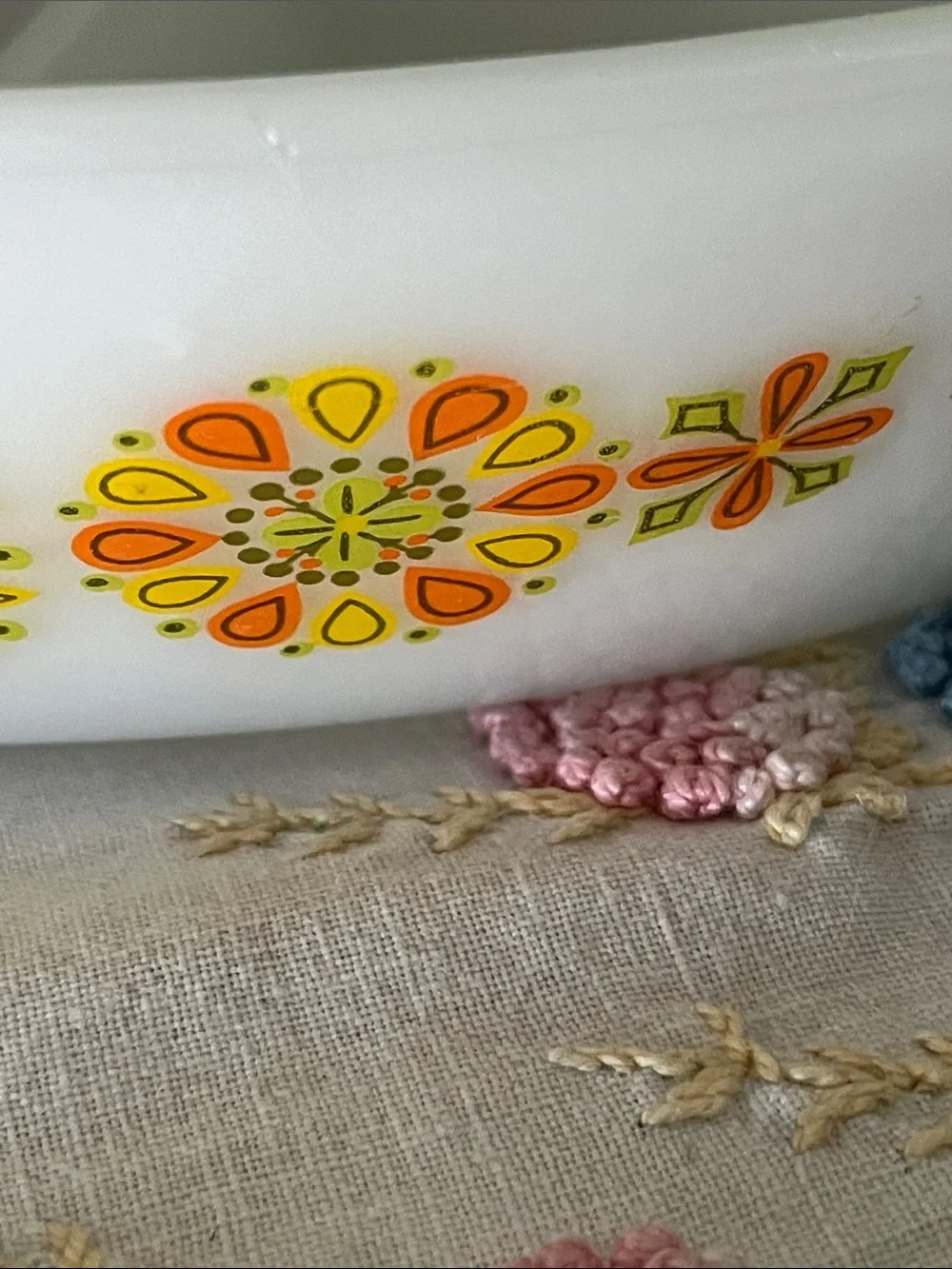 Vintage 1970s Glasbake Hellenic Casserole Dish – J-2352